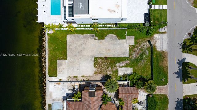 18970 N Bay Road, Sunny Isles Beach, FL 33160