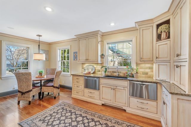 3614 Meadow Dr, Nashville, TN 37215