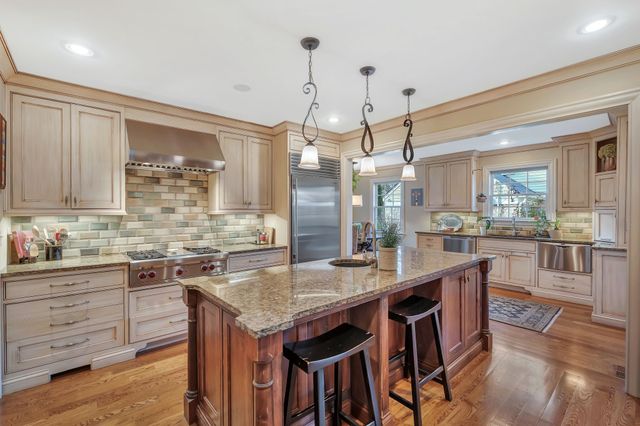 3614 Meadow Dr, Nashville, TN 37215