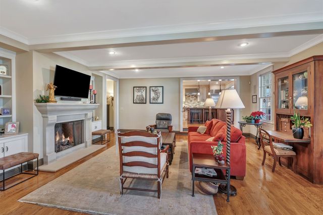 3614 Meadow Dr, Nashville, TN 37215