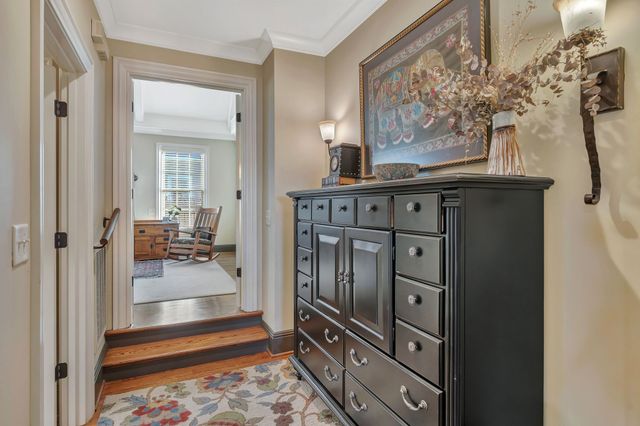 3614 Meadow Dr, Nashville, TN 37215