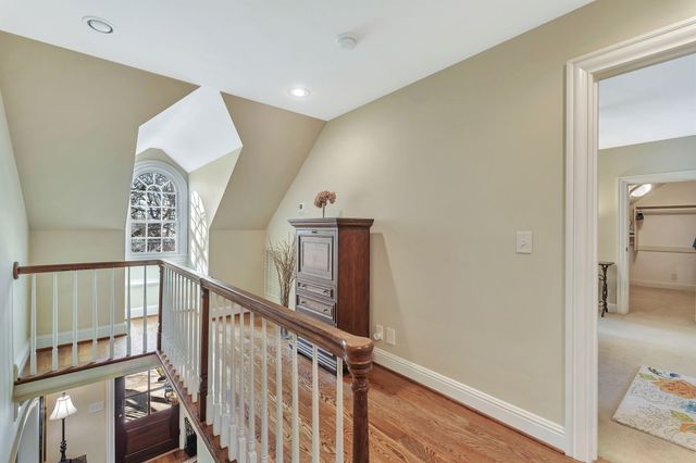 3614 Meadow Dr, Nashville, TN 37215