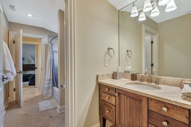 3614 Meadow Dr, Nashville, TN 37215