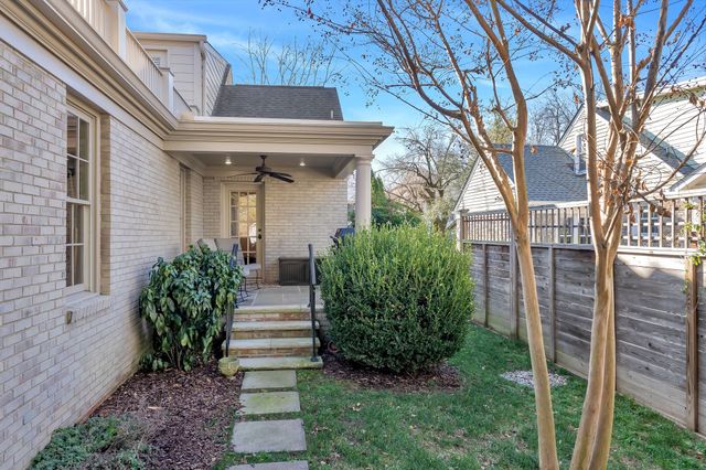 3614 Meadow Dr, Nashville, TN 37215