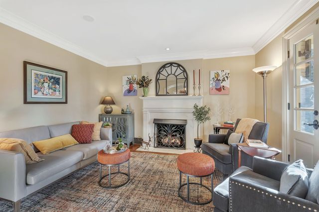 3614 Meadow Dr, Nashville, TN 37215