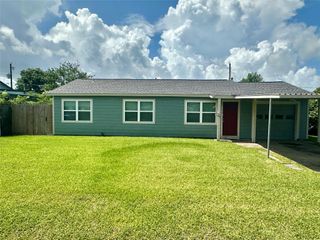 2310 Kingsdale Drive, Deer Park, TX 77536