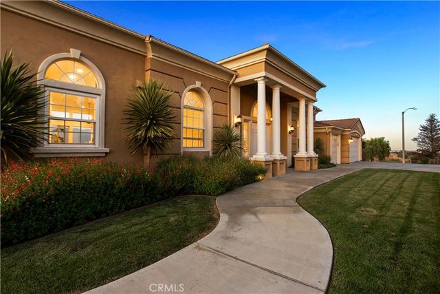 302 Via Blanca, San Dimas, CA 91773