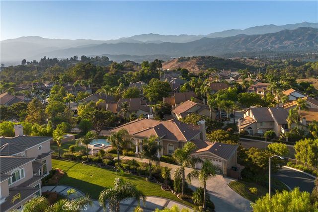 302 Via Blanca, San Dimas, CA 91773