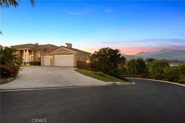 302 Via Blanca, San Dimas, CA 91773