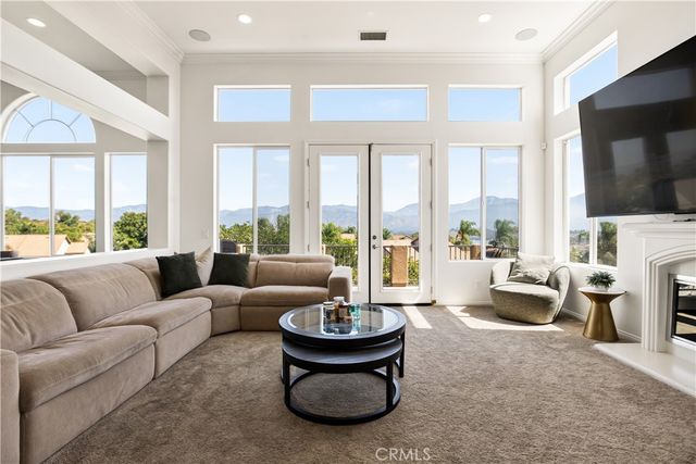 302 Via Blanca, San Dimas, CA 91773