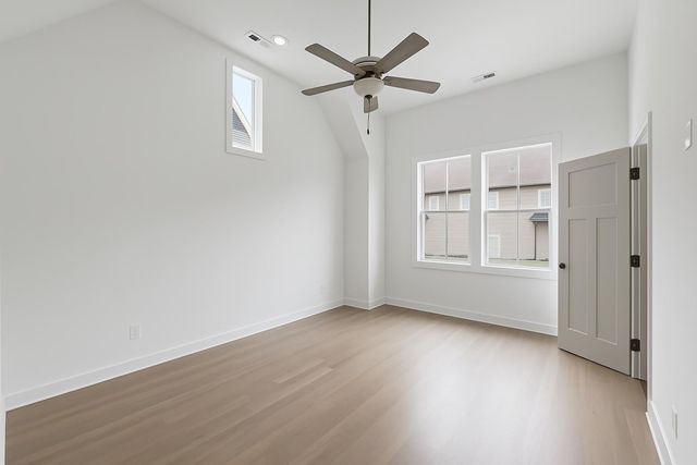 2111 Chadwell Retreat Dr, Madison, TN 37115