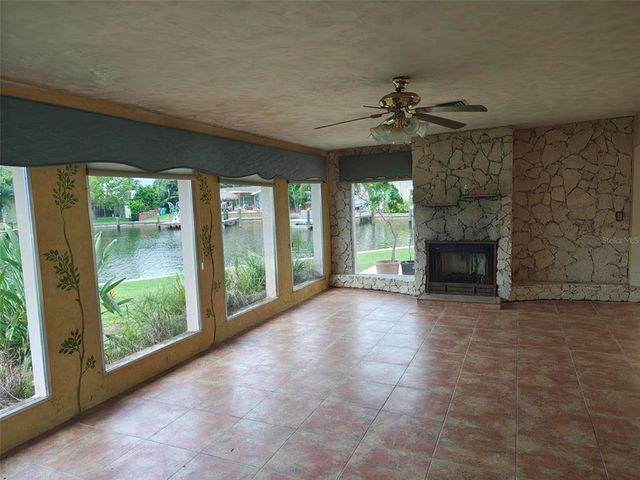 3995 SOUTH CIRCLE, Largo, FL 33774