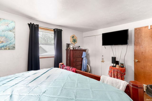 1734 HASS Drive, South Bend, IN 46635