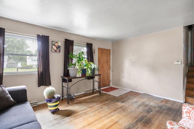 1734 HASS Drive, South Bend, IN 46635