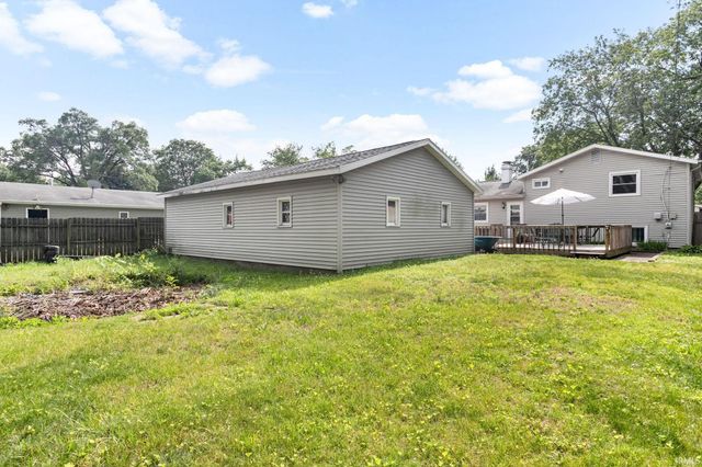 1734 HASS Drive, South Bend, IN 46635