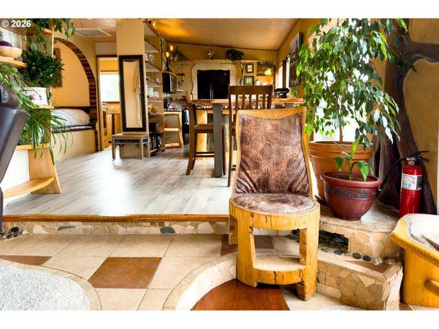 2674 HIGHWAY 101, Seaside, OR 97138
