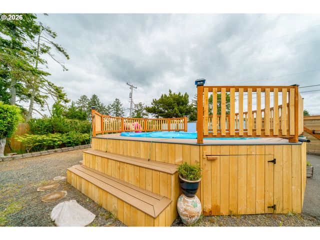 2674 HIGHWAY 101, Seaside, OR 97138