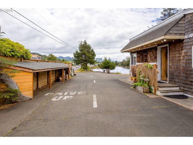 2674 HIGHWAY 101, Seaside, OR 97138
