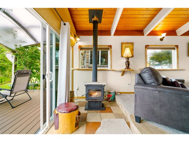 2674 HIGHWAY 101, Seaside, OR 97138