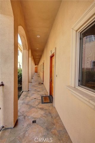 5234 Vantage 105, Valley Village, CA 91607