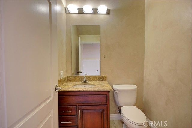 5234 Vantage 105, Valley Village, CA 91607