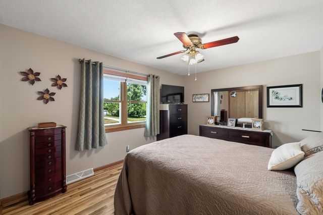 501 NW State Street, Ankeny, IA 50023