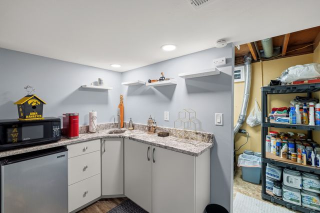 501 NW State Street, Ankeny, IA 50023