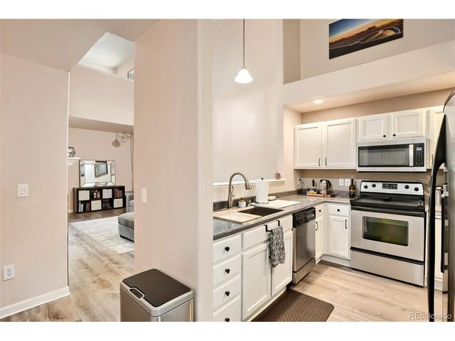 5800 Tower Rd 10-1006, Denver, CO 80249