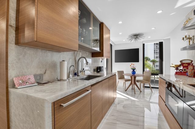 2701 N Ocean Boulevard E201, Boca Raton, FL 33431