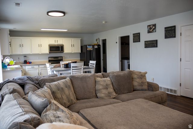 74 S 1100 W, Springville, UT 84663