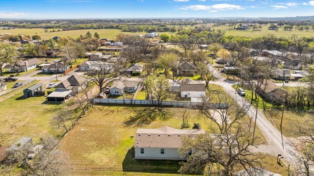 107 Rippetoe Street, Lipan, TX 76462