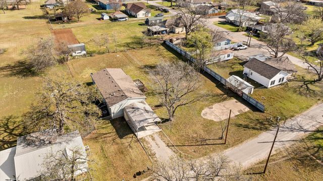 107 Rippetoe Street, Lipan, TX 76462