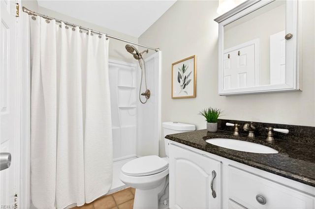 916 Oxford DR, Virginia Beach, VA 23452