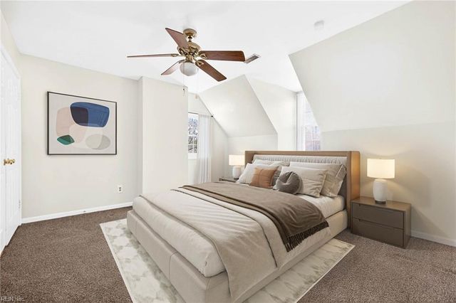 916 Oxford DR, Virginia Beach, VA 23452