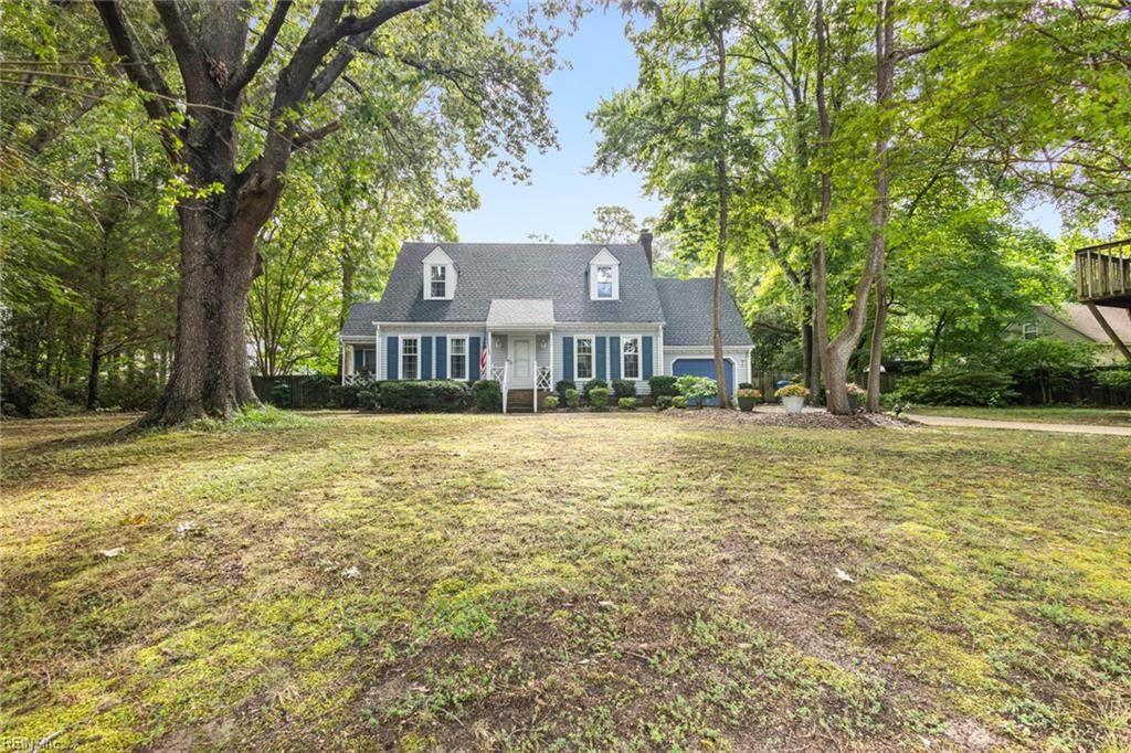 916 Oxford DR, Virginia Beach, VA 23452