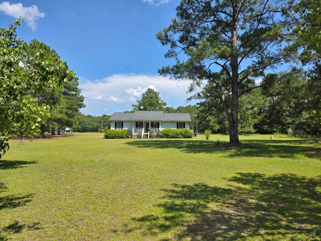 194 Brass Lantern Lane, Elloree, SC 29047