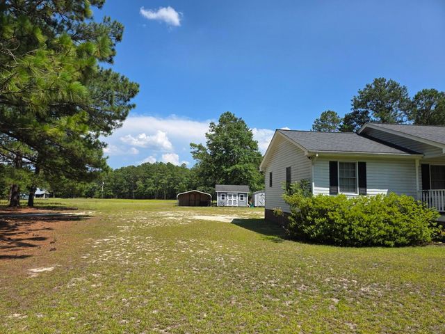194 Brass Lantern Lane, Elloree, SC 29047