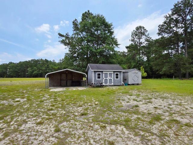 194 Brass Lantern Lane, Elloree, SC 29047
