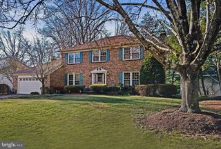 2707 GLENCROFT RD, Vienna, VA 22181