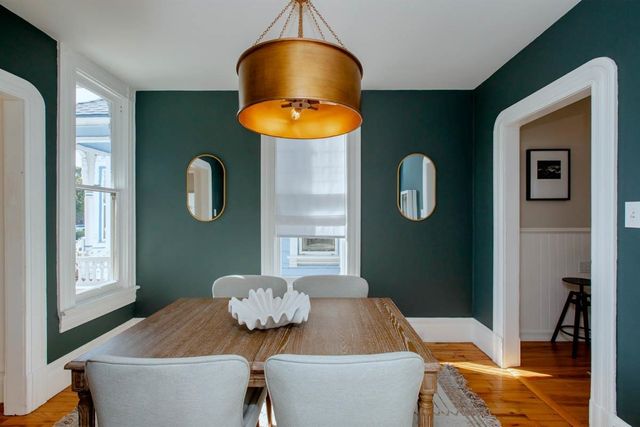 1211 Santa Clara Ave, Alameda, CA 94501