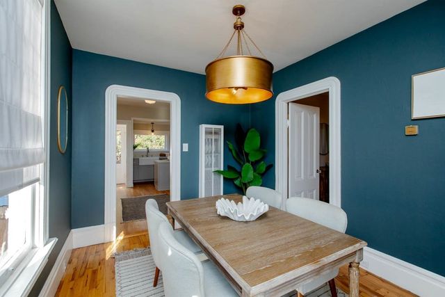 1211 Santa Clara Ave, Alameda, CA 94501