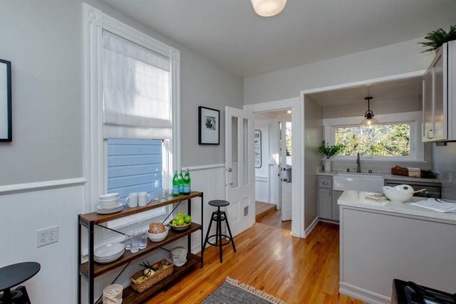 1211 Santa Clara Ave, Alameda, CA 94501