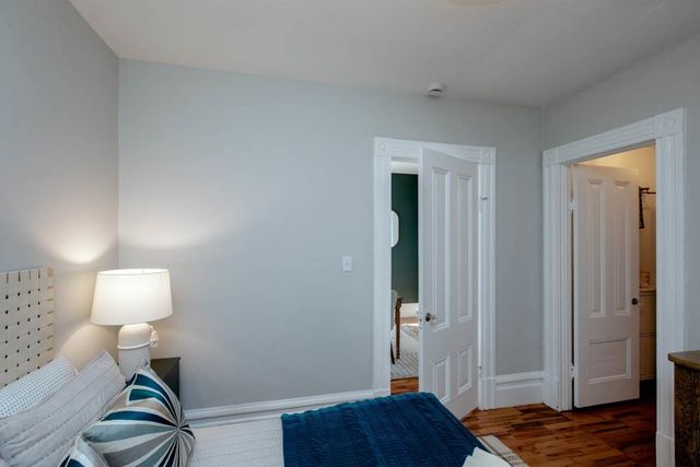 1211 Santa Clara Ave, Alameda, CA 94501