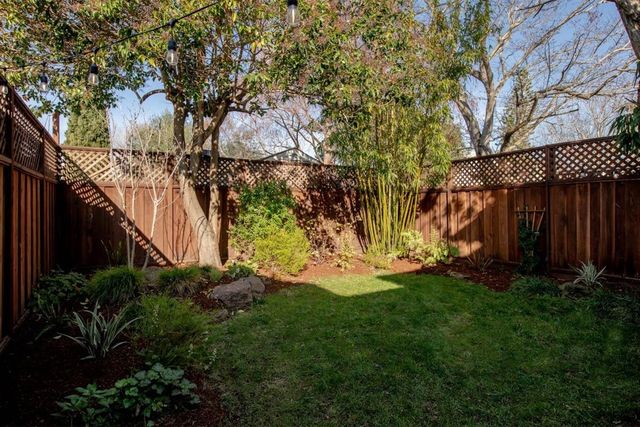 1211 Santa Clara Ave, Alameda, CA 94501