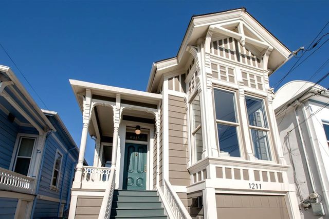 1211 Santa Clara Ave, Alameda, CA 94501