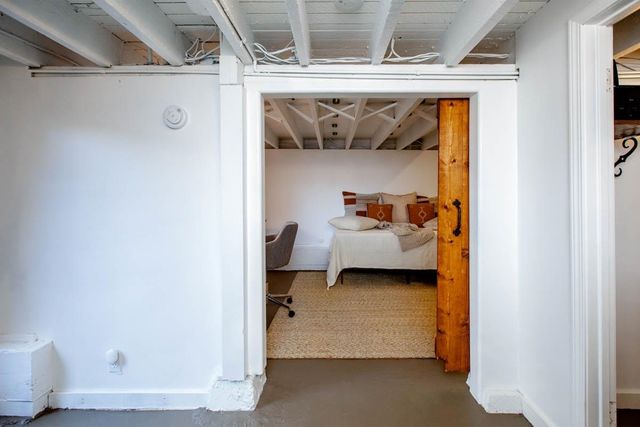 1211 Santa Clara Ave, Alameda, CA 94501