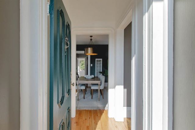 1211 Santa Clara Ave, Alameda, CA 94501