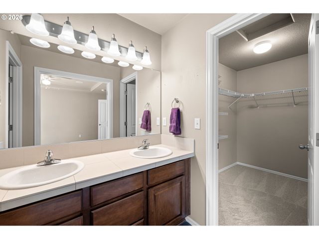 16255 Se SCORIA Ln, Damascus, OR 97089