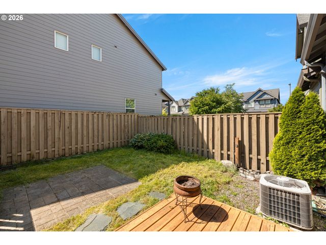 16255 Se SCORIA Ln, Damascus, OR 97089
