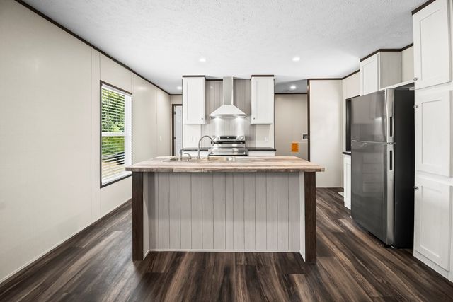 681 Woodland Dr, Abbeville, AL 36310